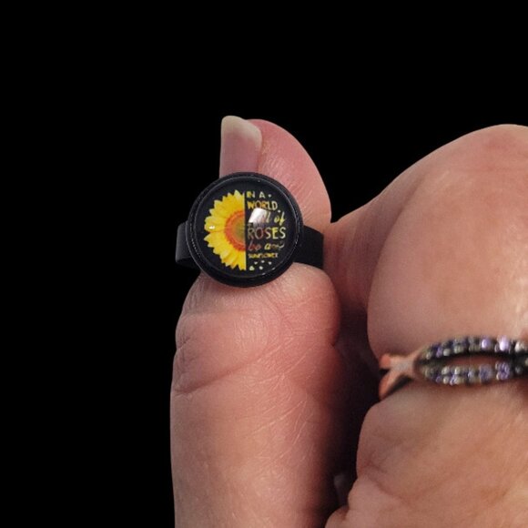 Stylish Black Sunflower Ring Handmade NWT - Picture 2 of 16